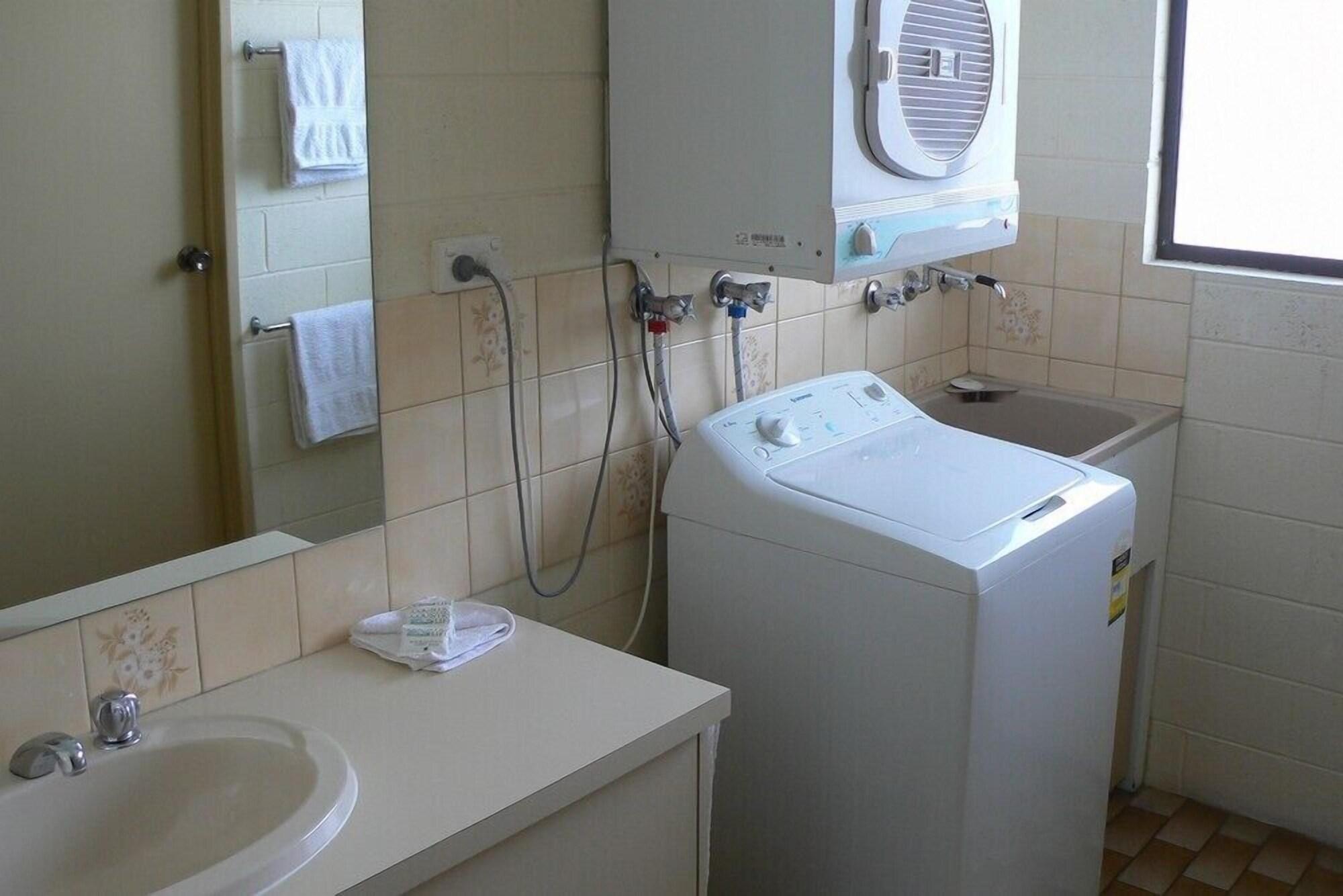 Allambi Holiday apartamentos Lakes Entrance Exterior foto